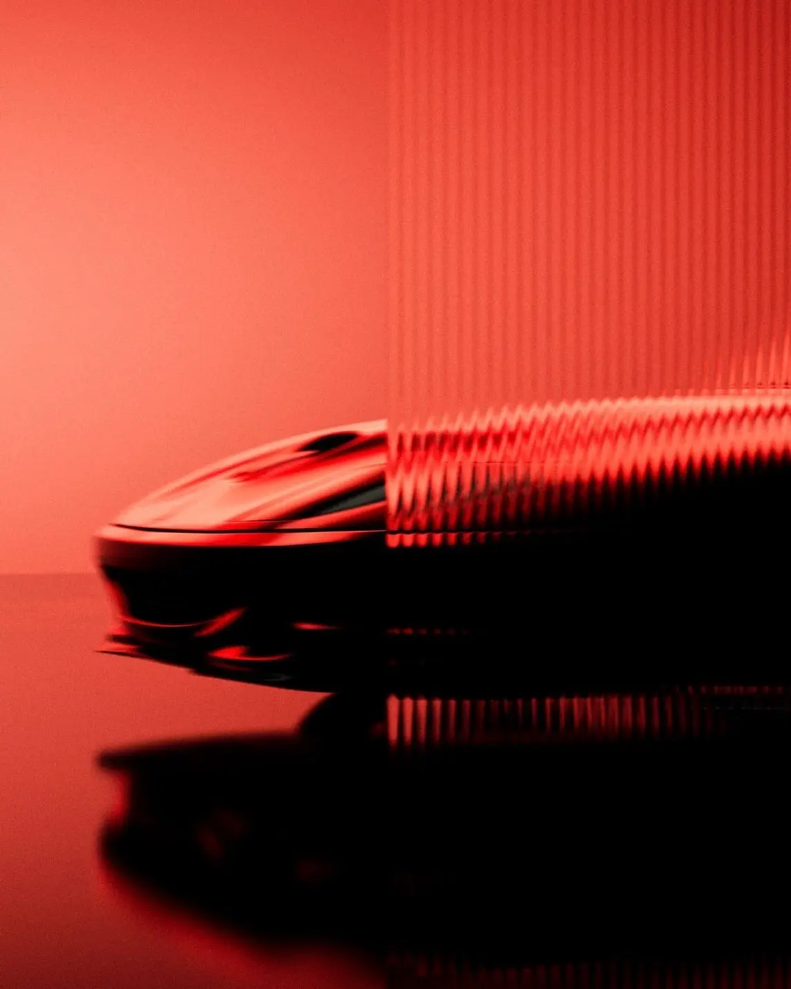 Automóvil deportivo bajo luz roja